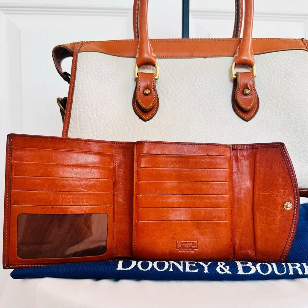 DOONEY & BOURKE ~ Vintage Off-White Pebbled and Brown Leather Satchel w/wallet - Picture 7 of 13